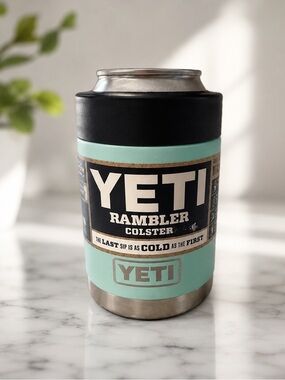 YETI Rambler Colster in Mint and Black